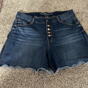 maurices plus size 20 jean shorts